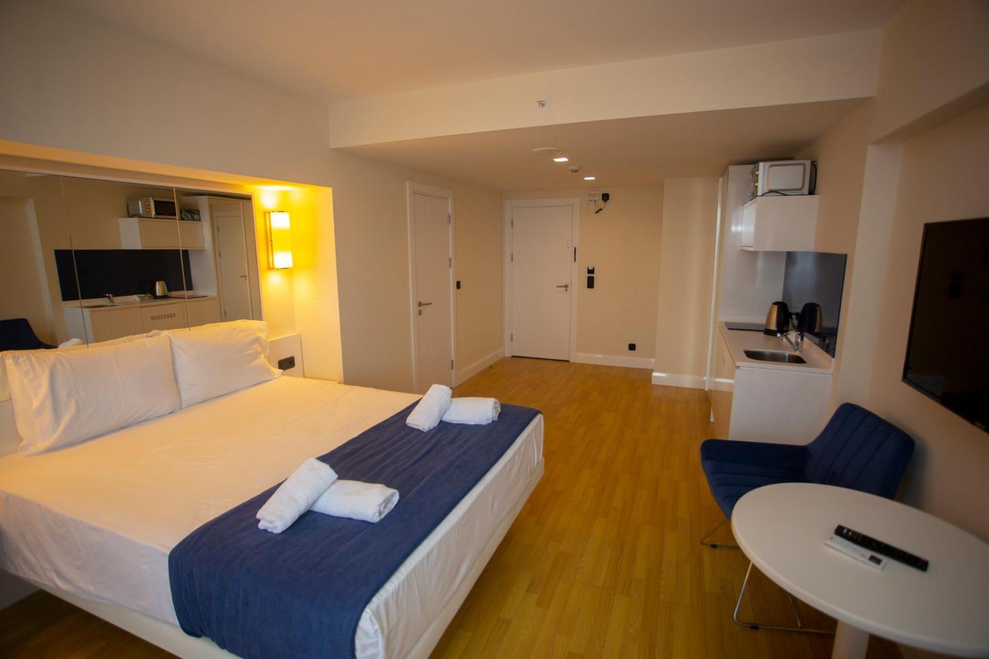 Luxsor & Gorgeous Sea Vlews Apartment บาทูมิ ภายนอก รูปภาพ