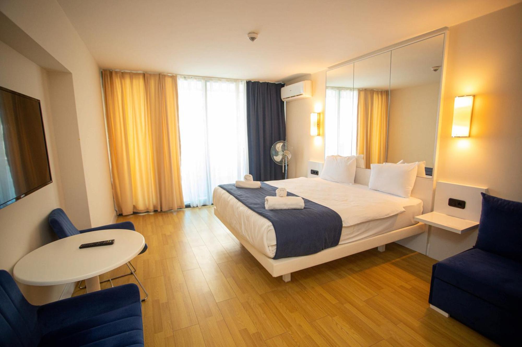 Luxsor & Gorgeous Sea Vlews Apartment บาทูมิ ภายนอก รูปภาพ